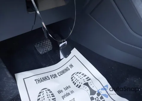 2020 Volkswagen Tiguan 2.0T Se/2.0T Se R-Line Black/2.0T Sel z USA, uszkodzony, nr VIN 3VV2B7AXXLM133813